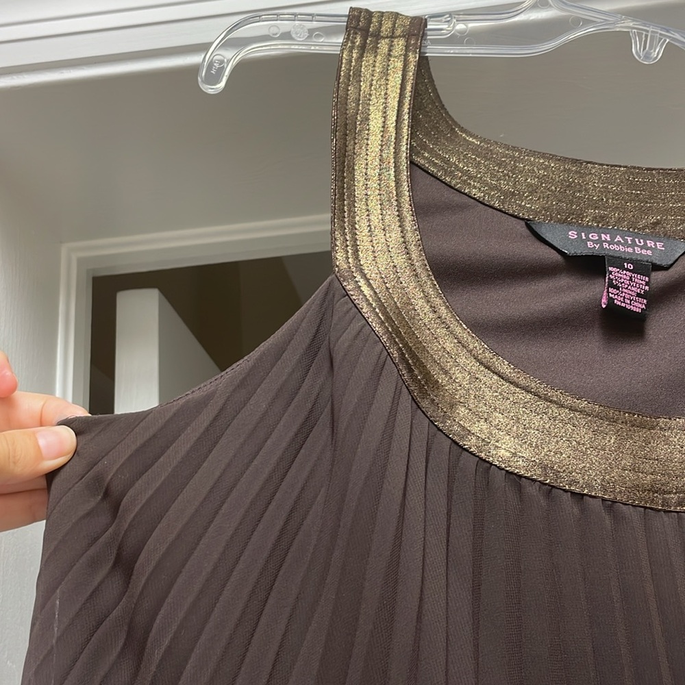 New SIGNATURE by Robbie Bee Dress🤎 - Picture 5 of 15
